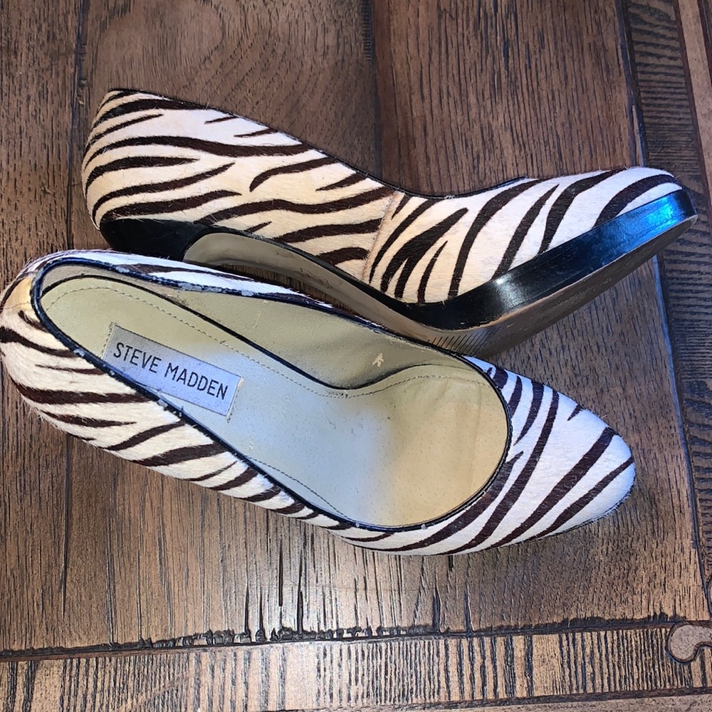 Vintage Steve Madden zebra print shoes